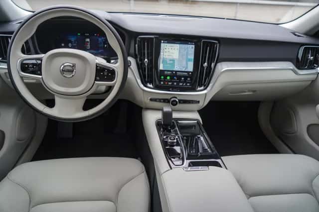 Volvo V60 (2025) thumbnail 12