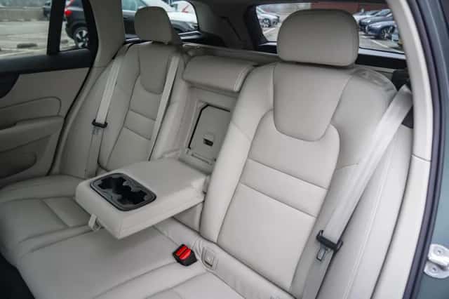 Volvo V60 (2025) thumbnail 13