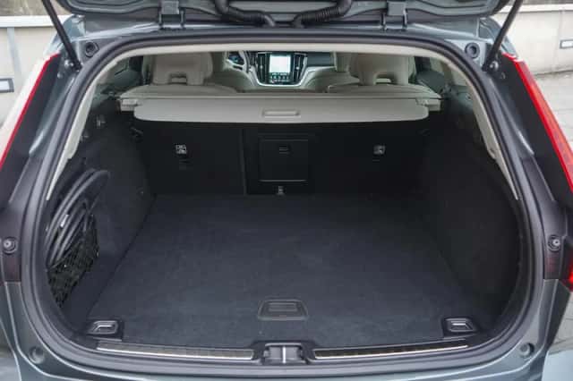 Volvo V60 (2025) thumbnail 10