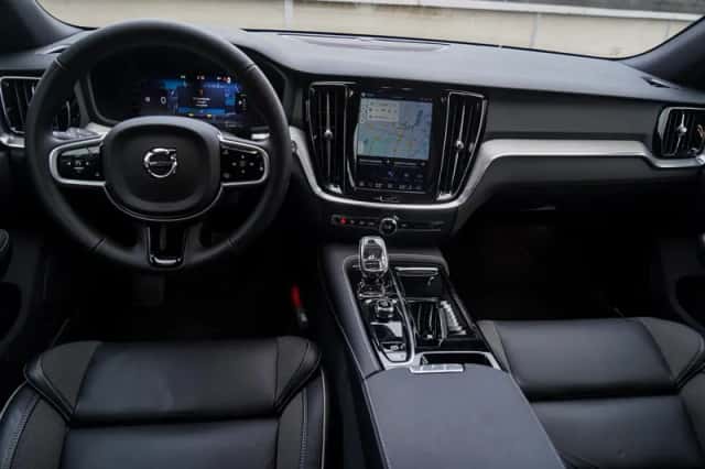 Volvo V60 (2025) thumbnail 13