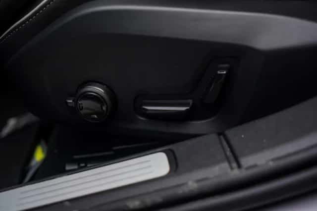 Volvo V60 (2025) thumbnail 16
