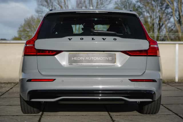 Volvo V60 (2025) thumbnail 5