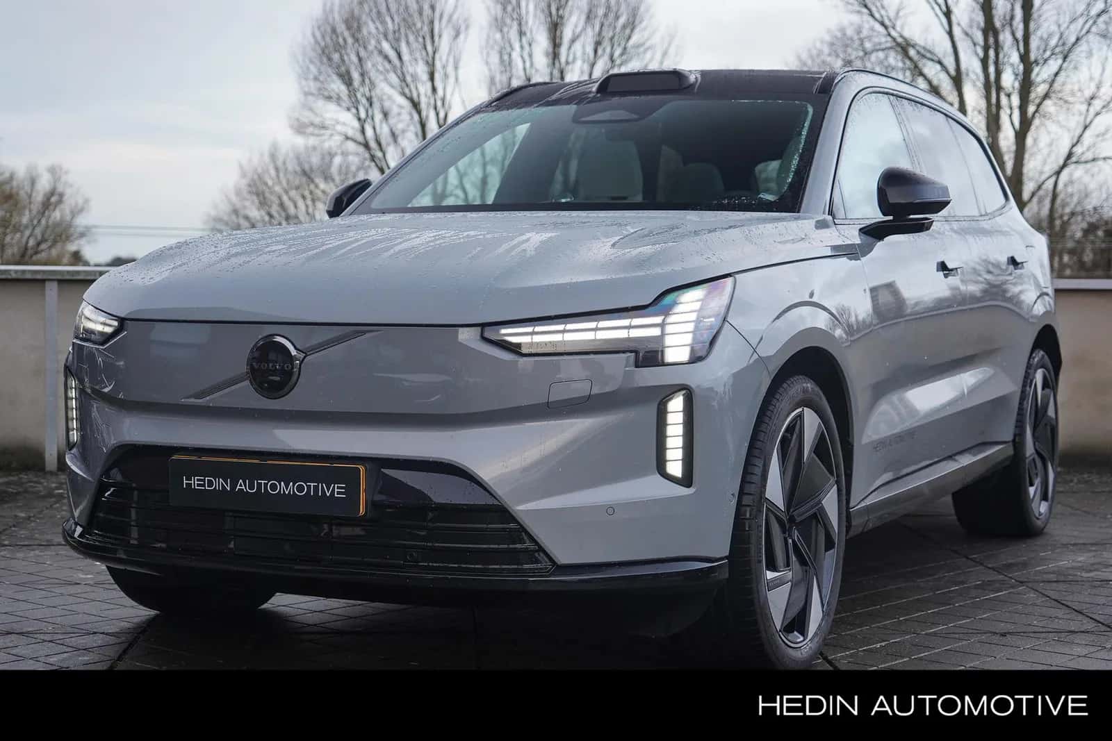Volvo EX90 (2025) — foto 1