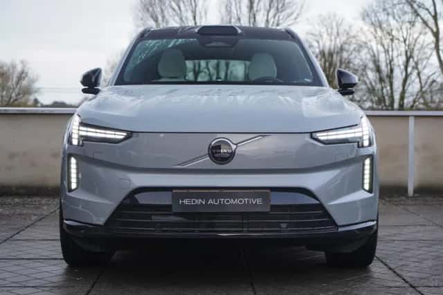 Volvo EX90 (2025) thumbnail 2