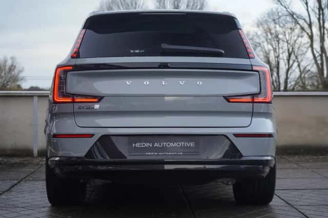 Volvo EX90 (2025) thumbnail 5