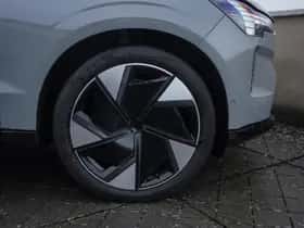 Volvo EX90 (2025) thumbnail 7