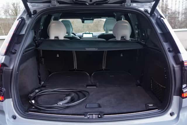 Volvo EX90 (2025) thumbnail 10