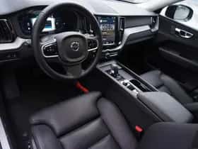 Volvo XC60 (2025) thumbnail 12