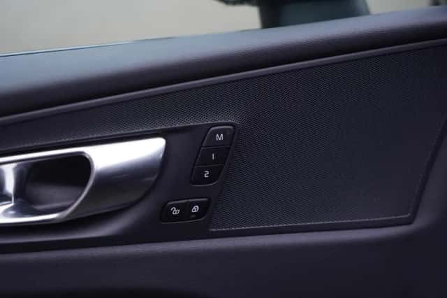 Volvo XC60 (2025) thumbnail 15