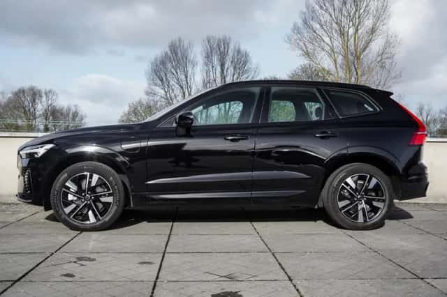 Volvo XC60 (2025) thumbnail 3