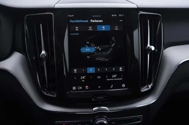 Volvo XC60 (2025) thumbnail 24