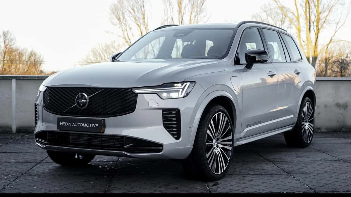 Volvo XC90 (2025) — foto 1