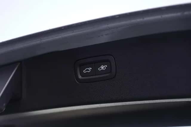 Volvo XC90 (2025) thumbnail 11