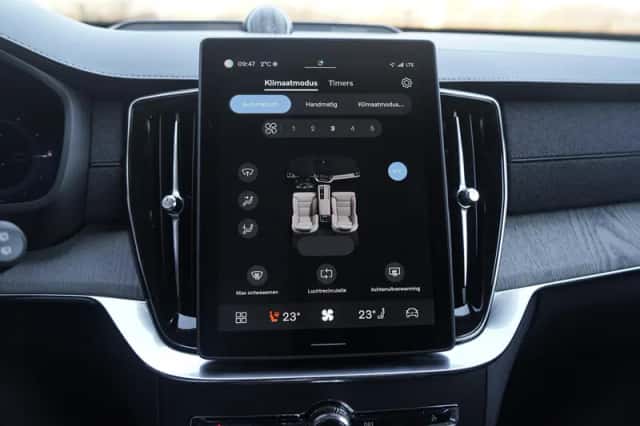 Volvo XC90 (2025) thumbnail 24