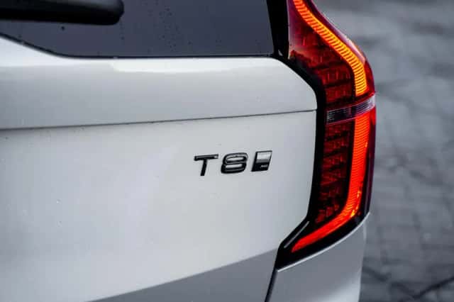 Volvo XC90 (2025) thumbnail 9