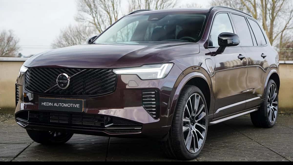 Volvo XC90 (2025) — foto 1