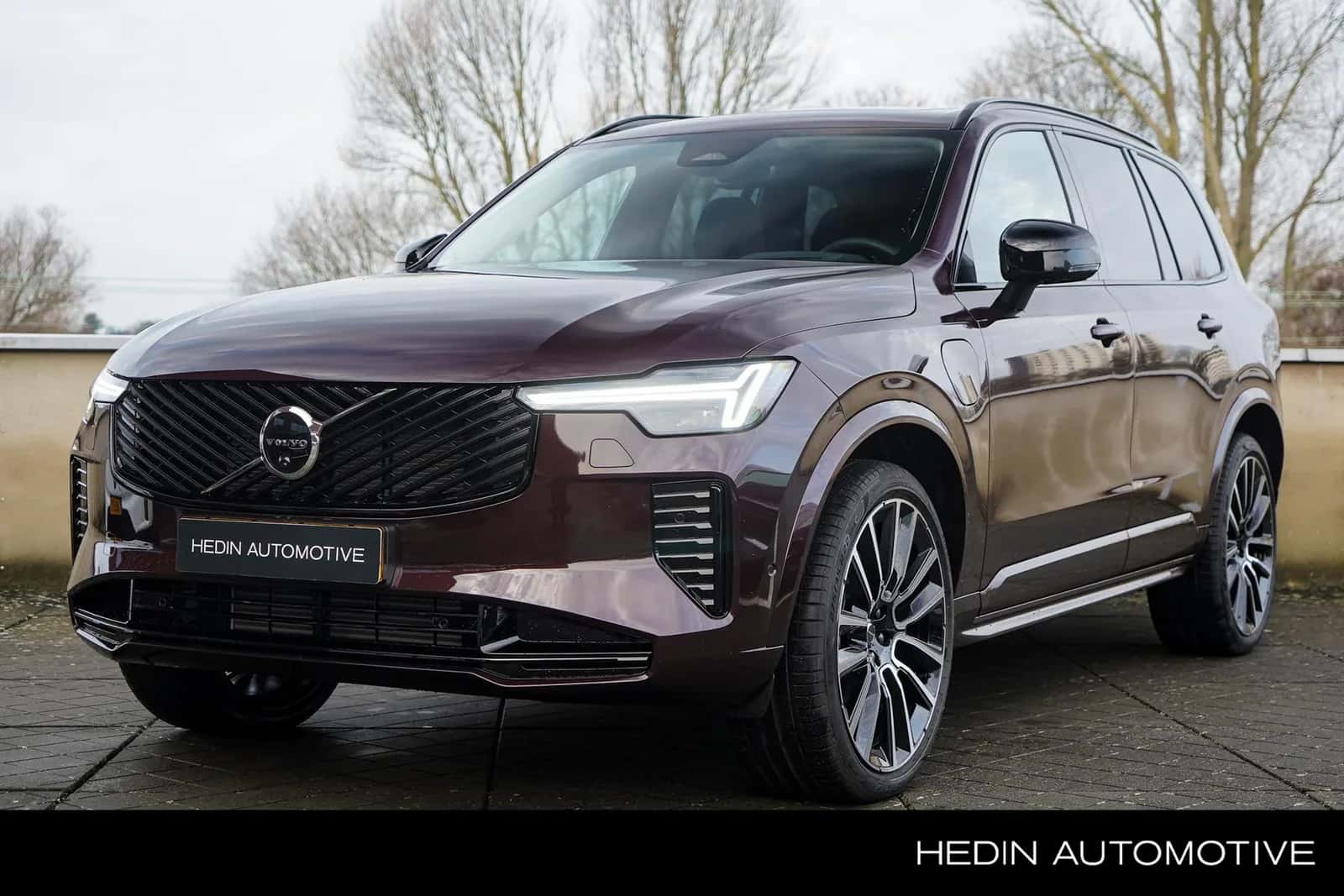Volvo XC90 (2025) — foto 1