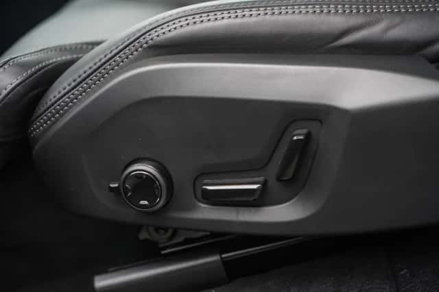 Volvo XC90 (2025) thumbnail 16