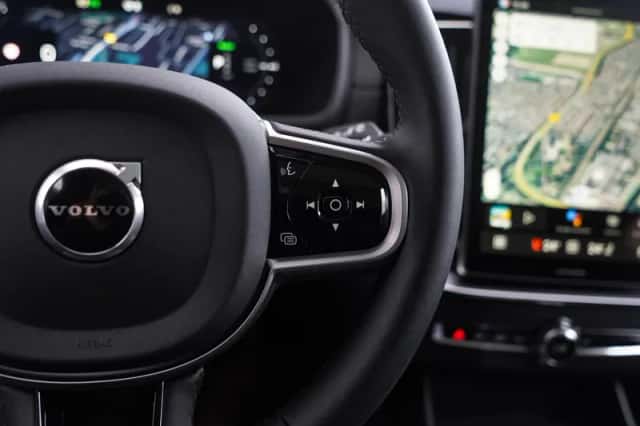 Volvo XC90 (2025) thumbnail 20
