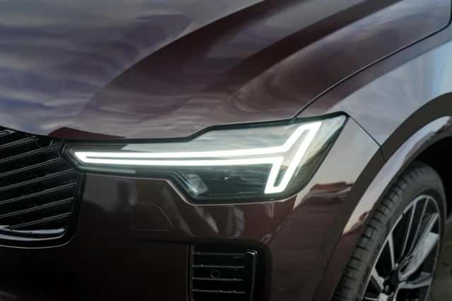 Volvo XC90 (2025) thumbnail 4