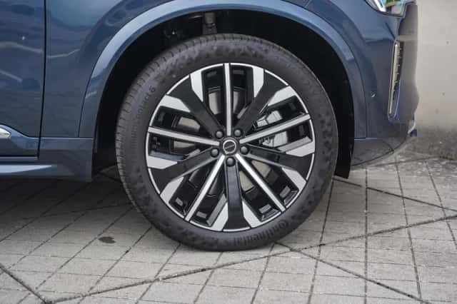 Volvo XC90 (2026) thumbnail 4