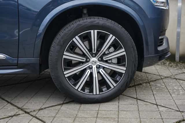 Volvo XC90 (2021) thumbnail 4