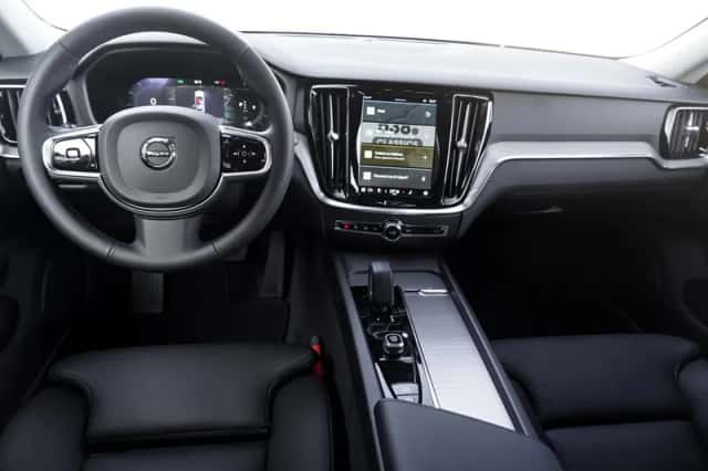 Volvo V60 (2025) thumbnail 13