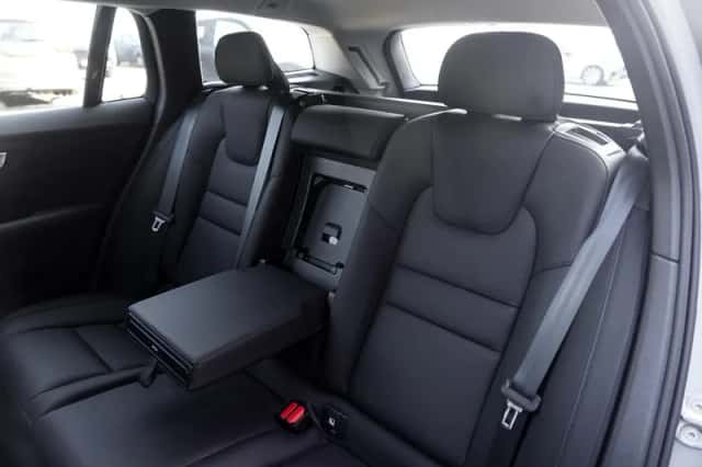 Volvo V60 (2025) thumbnail 14