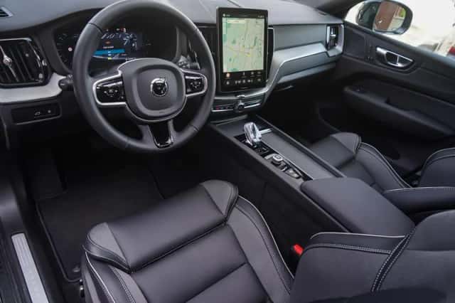 Volvo XC60 (2025) thumbnail 12