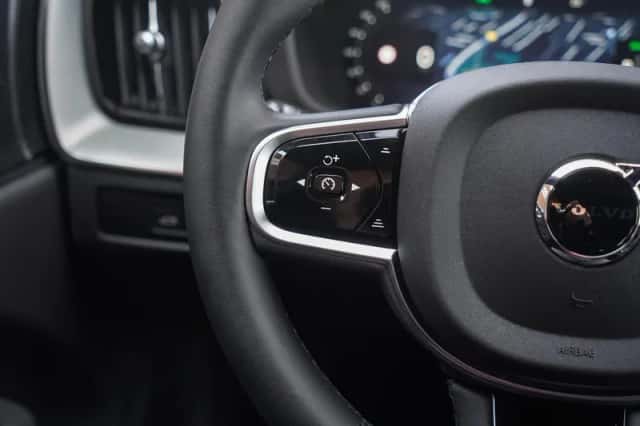 Volvo XC60 (2025) thumbnail 19