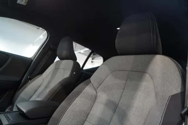 Volvo XC40 (2025) thumbnail 17