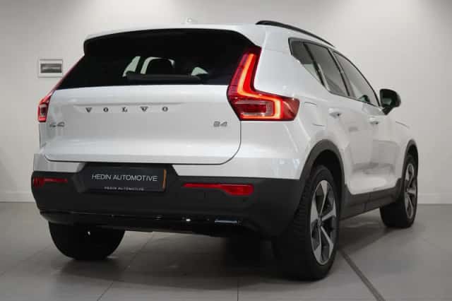 Volvo XC40 (2025) thumbnail 6