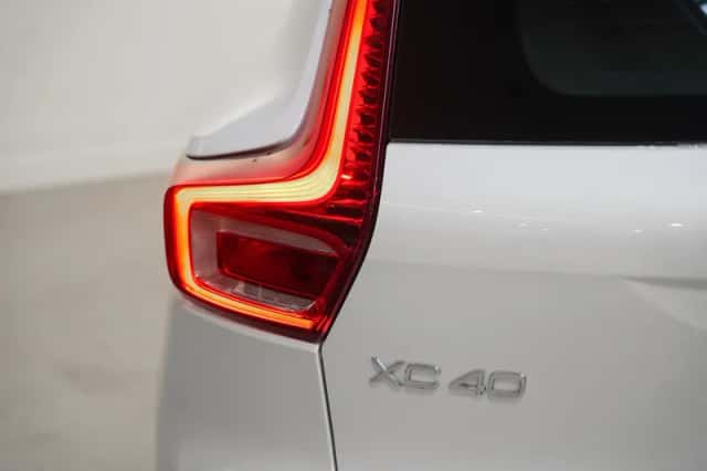 Volvo XC40 (2025) thumbnail 8