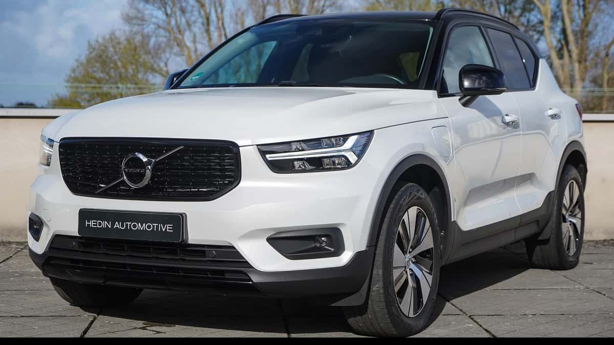 Volvo XC40 (2021) — foto 1