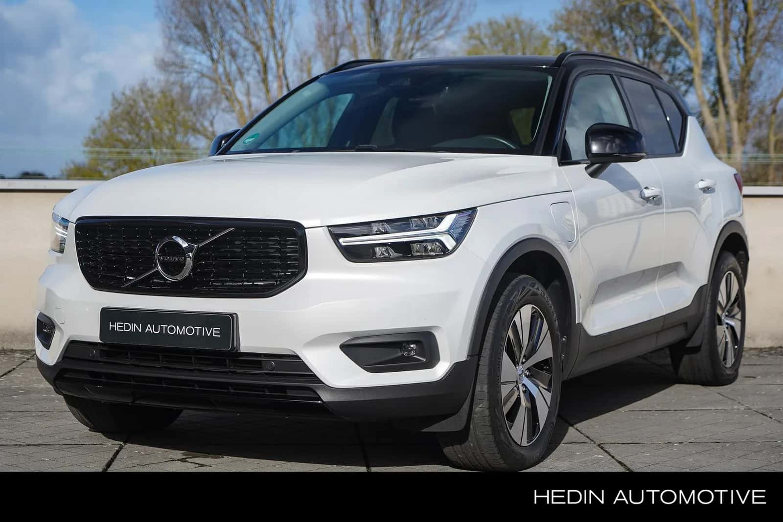Volvo XC40 (2021) — foto 1
