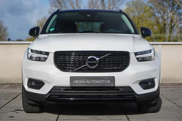 Volvo XC40 (2021) thumbnail 2