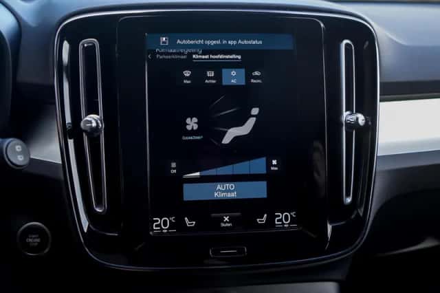 Volvo XC40 (2021) thumbnail 22