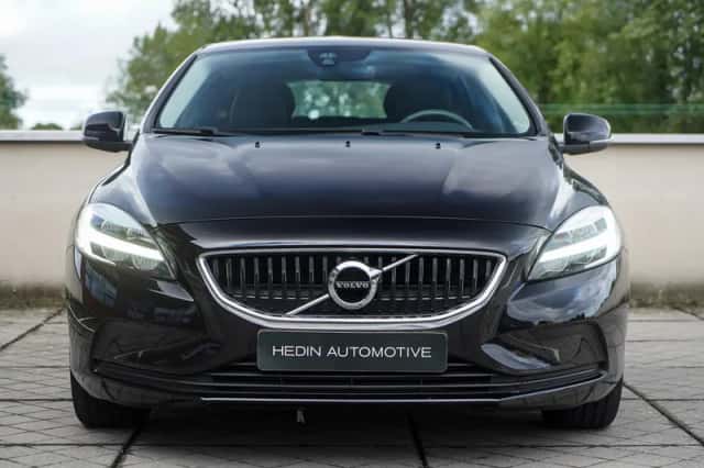Volvo V40 (2018) thumbnail 2