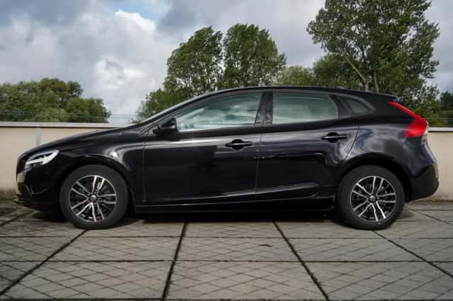 Volvo V40 (2018) thumbnail 3