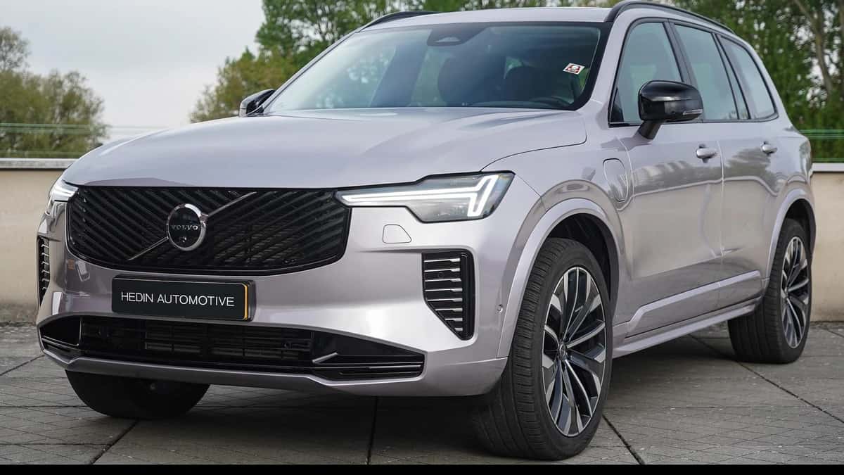 Volvo XC90 (2025) — foto 1