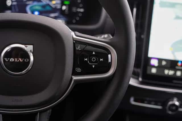 Volvo XC90 (2025) thumbnail 20