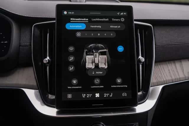 Volvo XC90 (2025) thumbnail 23