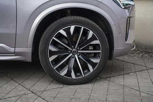 Volvo XC90 (2025) thumbnail 7