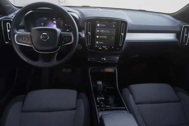 Volvo XC40 (2025) thumbnail 13