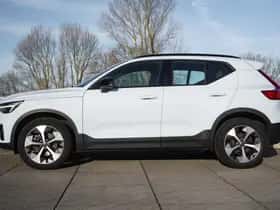 Volvo XC40 (2025) thumbnail 3