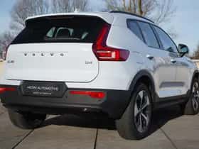 Volvo XC40 (2025) thumbnail 6