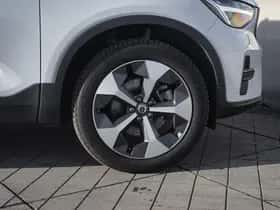 Volvo XC40 (2025) thumbnail 7