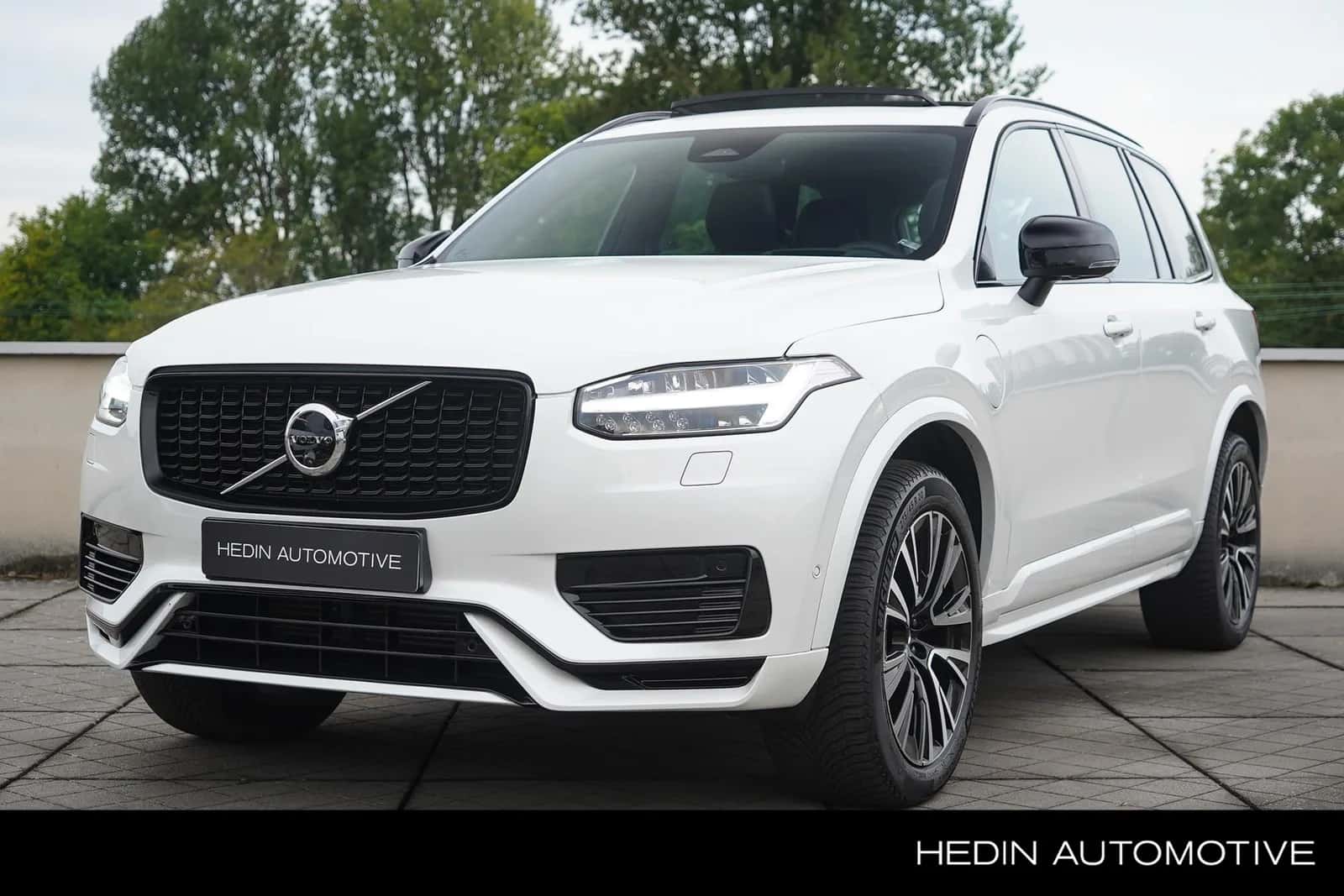 Volvo XC90 (2024) — foto 1
