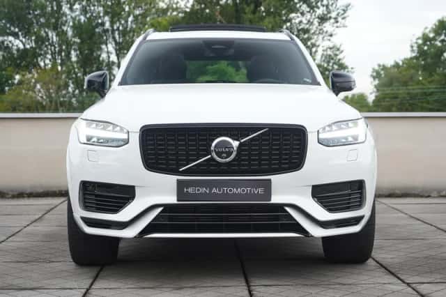 Volvo XC90 (2024) thumbnail 2