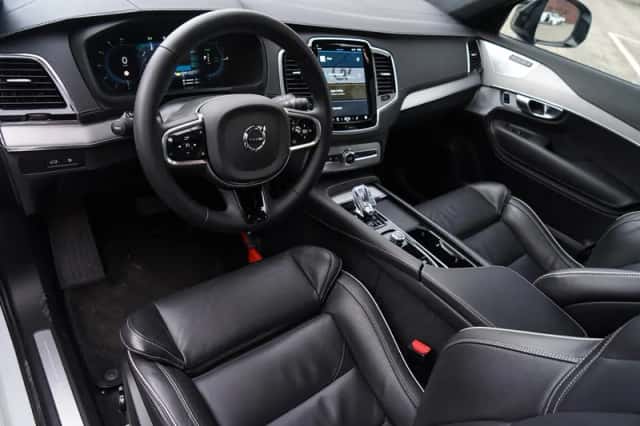Volvo XC90 (2024) thumbnail 12